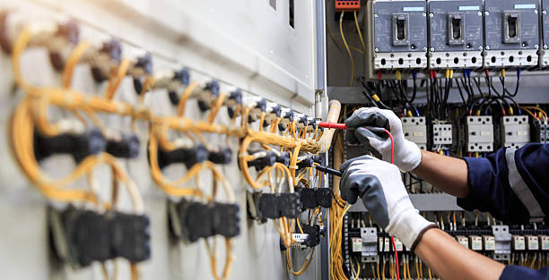 Professional Electrician technician working in Ozark, AL